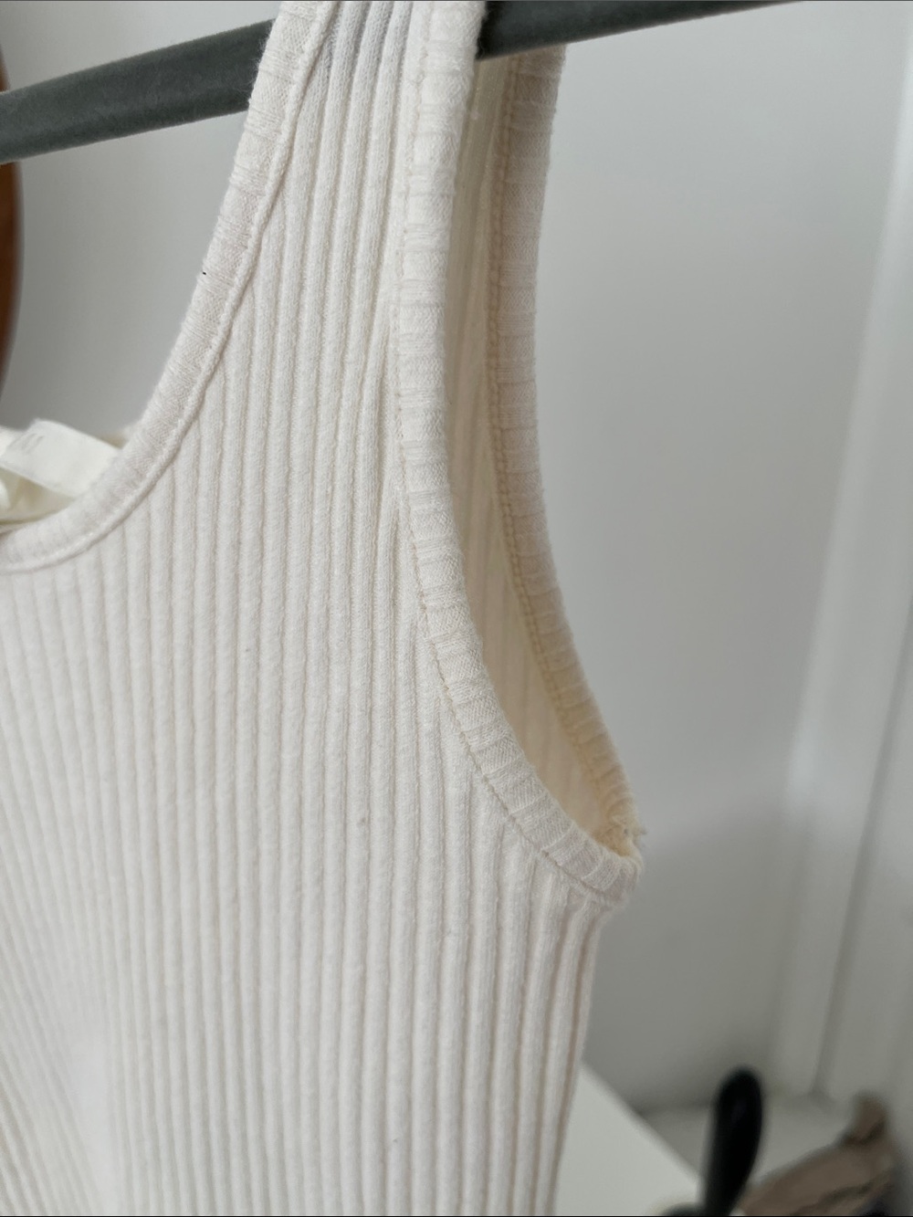 H&M Ribbed Tank Light Cream - Picture 5 of 7